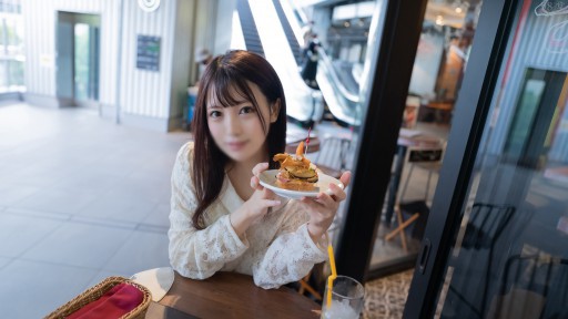 FC2PPV-3070204 何を言われても嫌と言わずに従う美人現◯女子大生・・・次第に欲望に支配され自ら腰を動かし悦ぶ淫らな美体に生中出し！