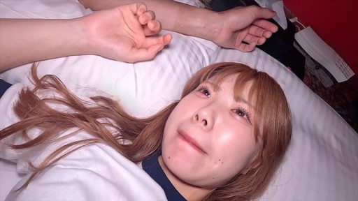 FC2PPV-3779166 美尻にブルマが国宝級、えくぼが可愛い正真正銘18才。 よく見たら泣きそうな顔、見てみぬふりしてバックで中出しフィニッシュ