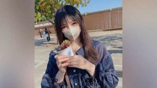 FC2PPV-4073266 可愛らしく愛らしい瞳で僕を見つめ誘惑する介護福祉士・・・弄り合いの果てに火照りまくった卑猥な肉体に連続膣内射精！