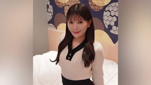 FC2PPV-4118630 カラオケボックスで可愛い彼女を横に我慢できなくなり、ハメてしまいました