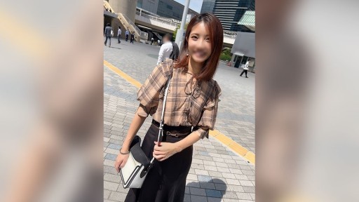 FC2PPV-4323783 愛汁まみれのスケベまんこに濃厚精*を大量発射しました