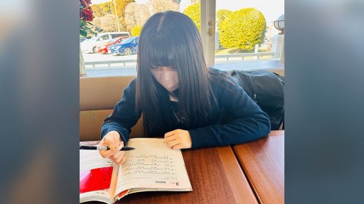 FC2PPV-4368585 勉強と運動が大事な歳です。大人の運動も放課後ハッスル、マンコの中にザー汁大量発射