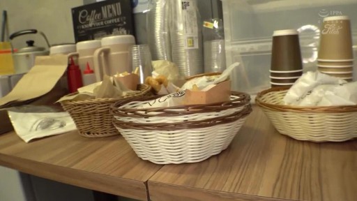 JUFE-251 ボク専用おしゃぶりペット 巨乳見習いファーストフード店員編