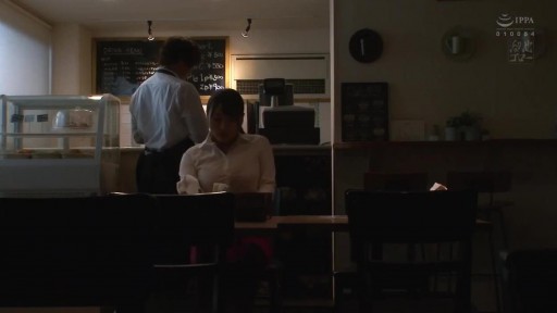 MEYD-657 店長が不在の三日間バイト先の欲求不満な人妻と時短＆追撃中出ししまくった卑猥な勤怠記録 姫咲はな